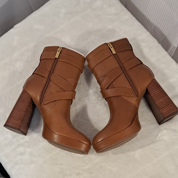 Vince Camuto Brown Heeled Boots with Buckle Detail - Picture 7 of 10
